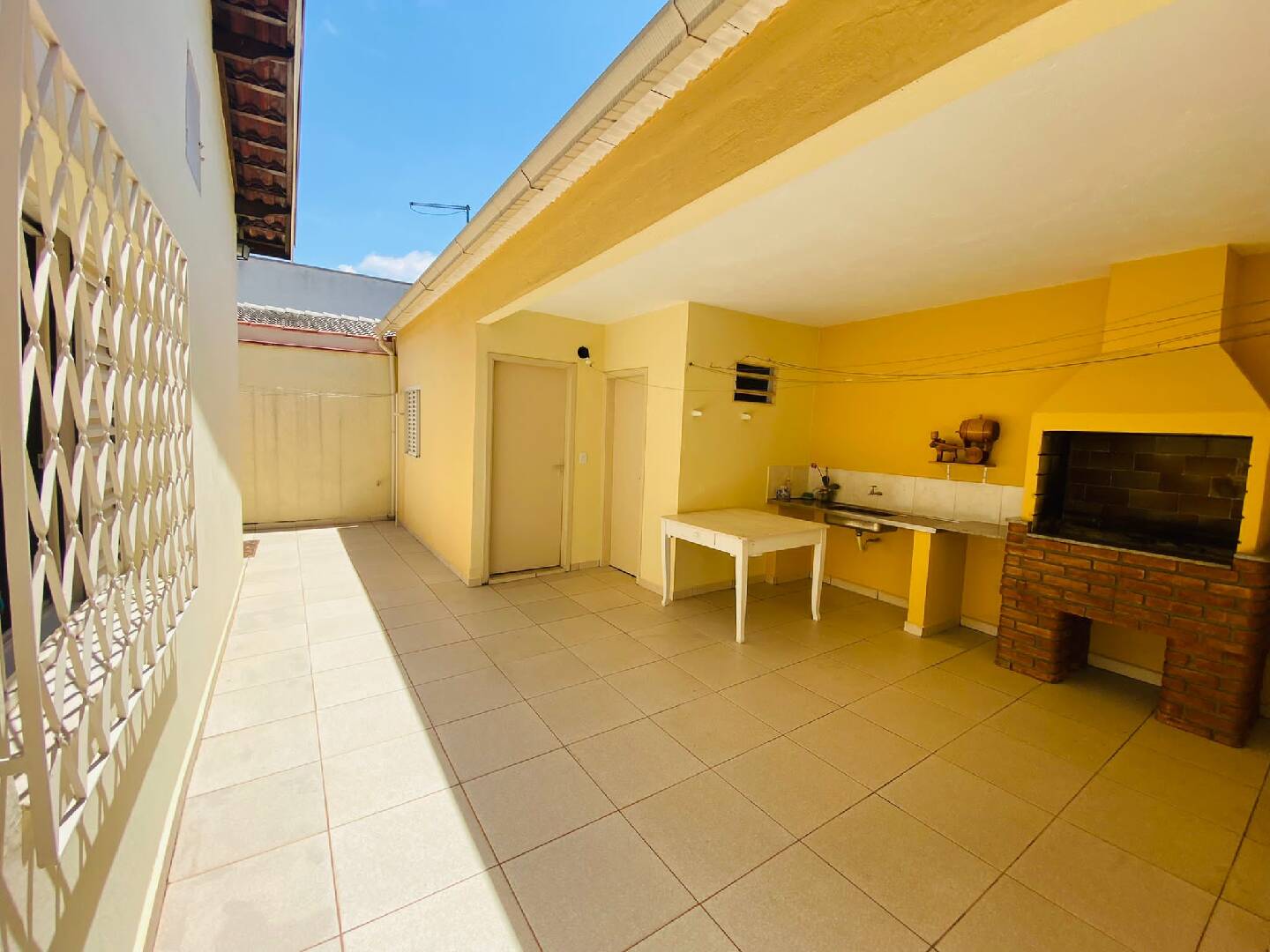 Casa à venda com 3 quartos, 167m² - Foto 14