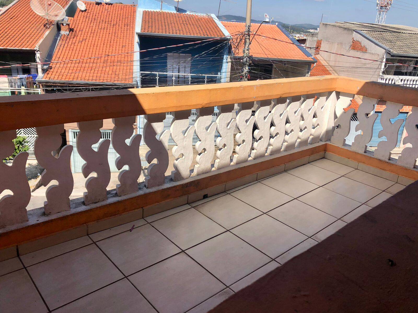 Casa à venda com 3 quartos, 150m² - Foto 1