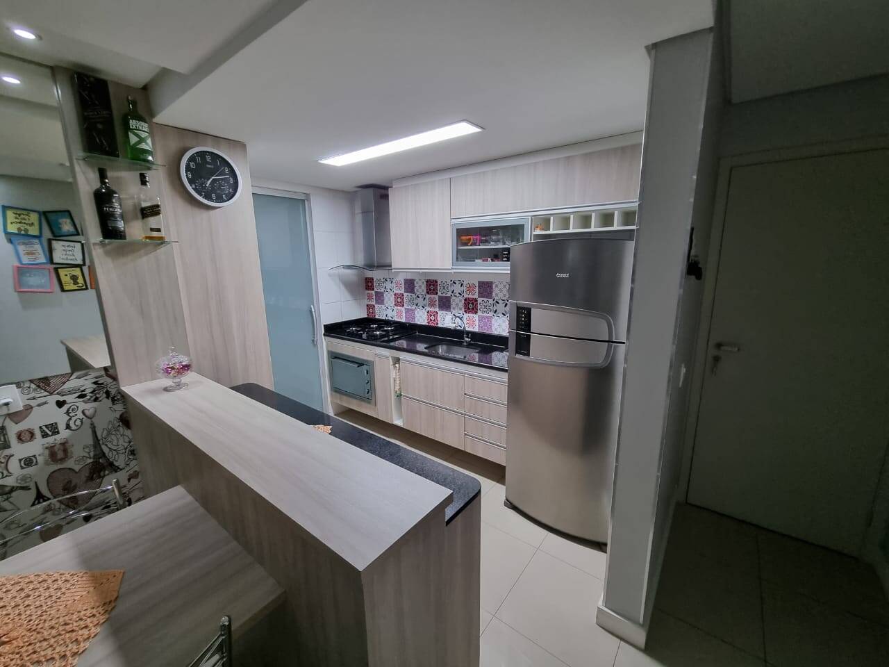 Apartamento à venda com 2 quartos, 61m² - Foto 4