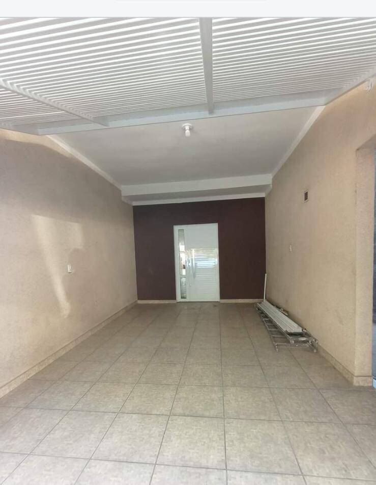 Casa à venda com 3 quartos, 144m² - Foto 2