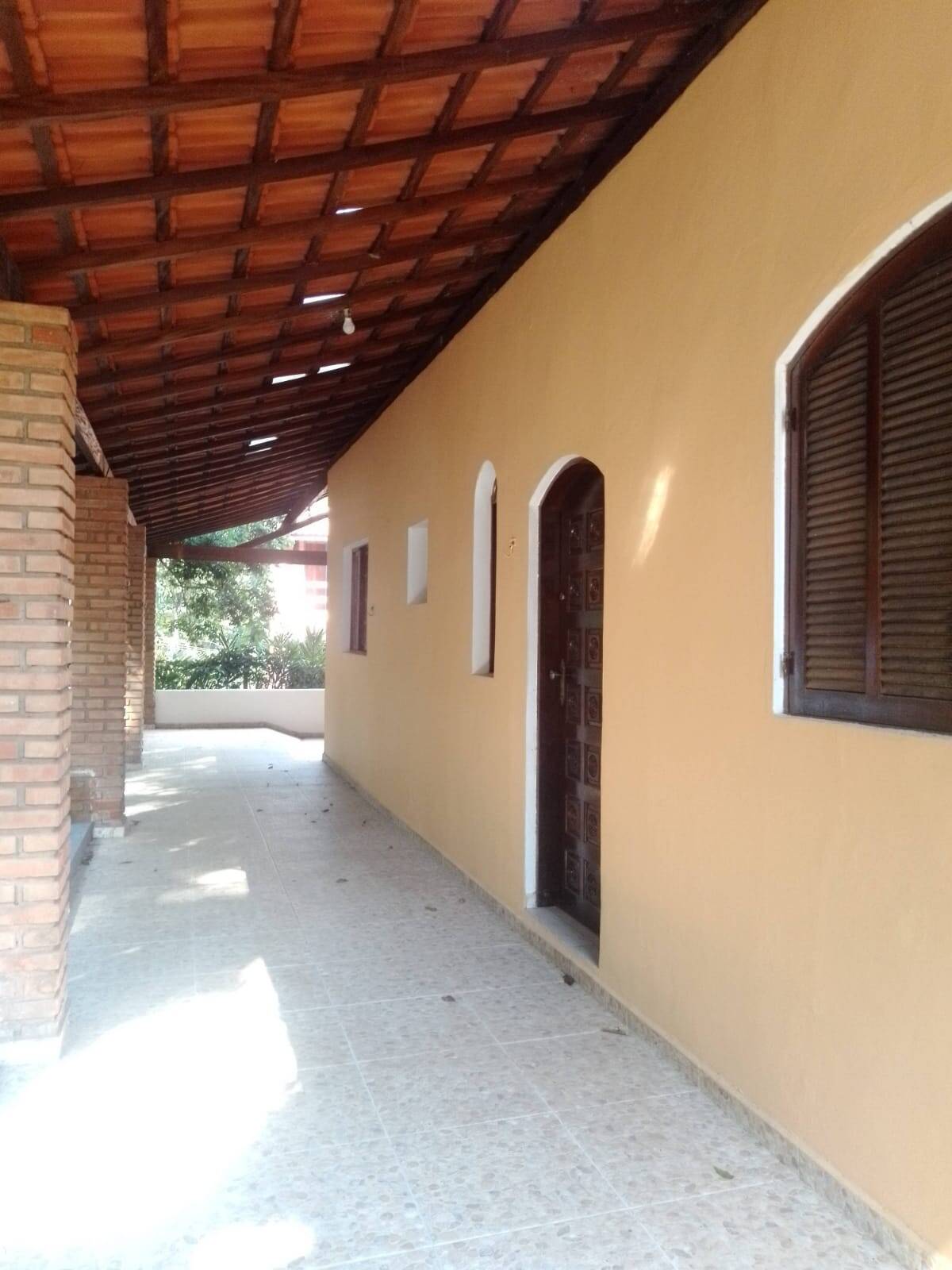 Fazenda à venda com 3 quartos, 180m² - Foto 1