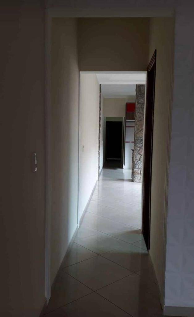 Casa à venda com 2 quartos, 150m² - Foto 9