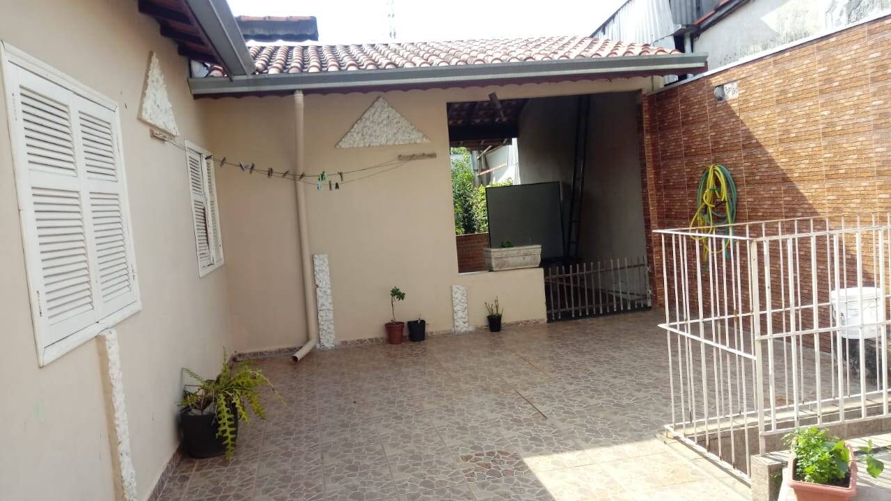 Casa à venda com 3 quartos, 350m² - Foto 25