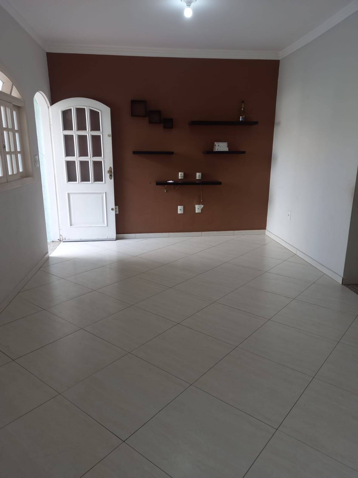 Casa à venda com 2 quartos, 100m² - Foto 5