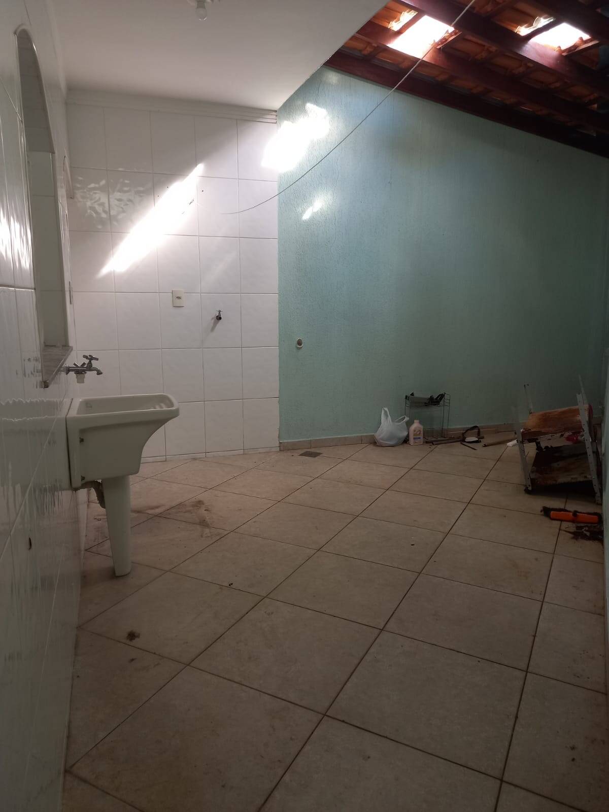 Casa à venda com 2 quartos, 100m² - Foto 8