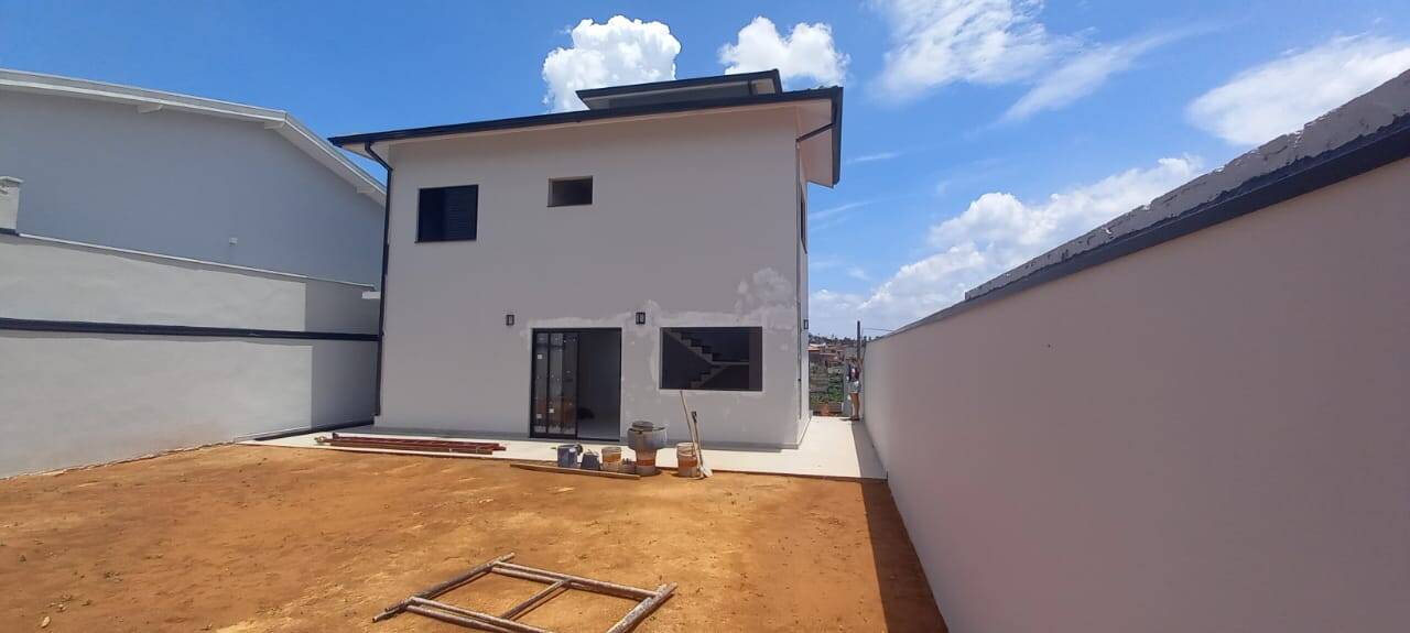 Casa à venda com 3 quartos, 190m² - Foto 4