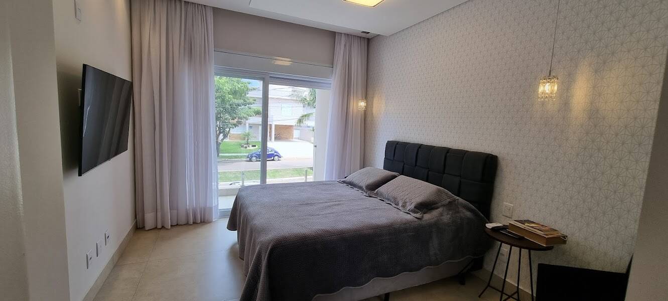 Casa à venda com 3 quartos, 340m² - Foto 2