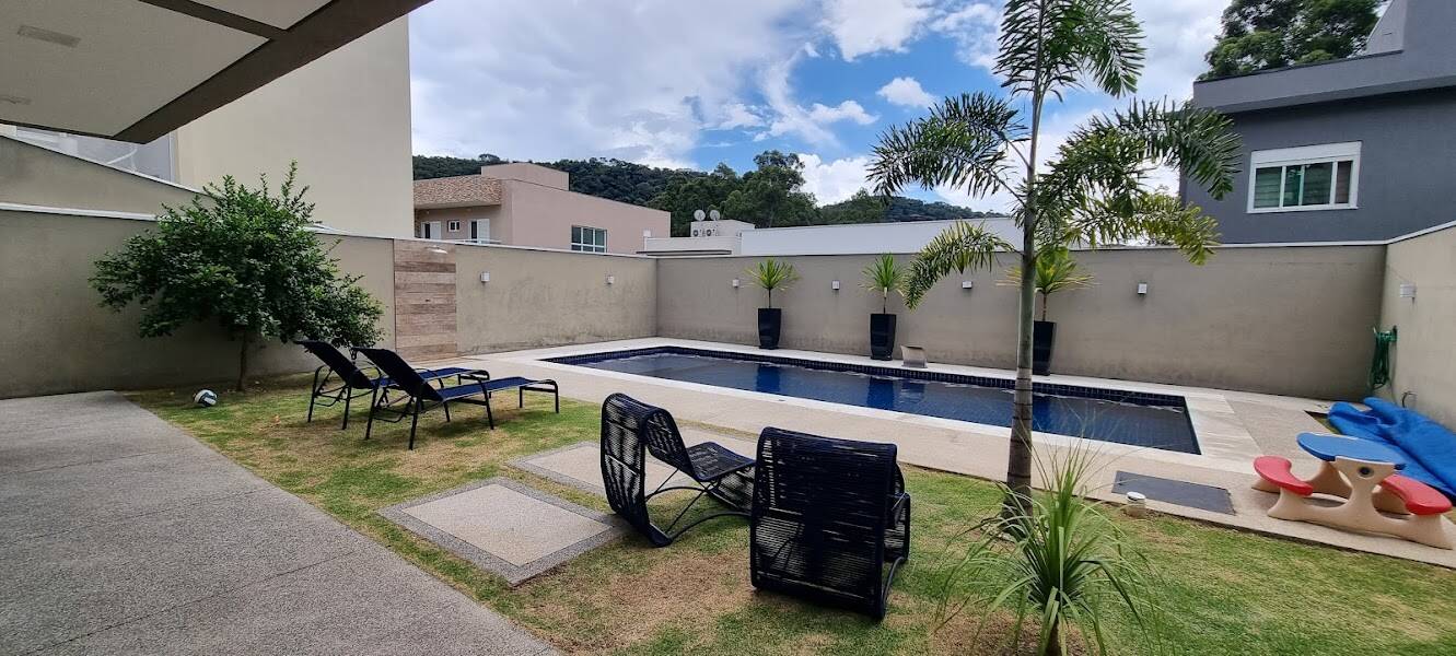 Casa à venda com 3 quartos, 340m² - Foto 12