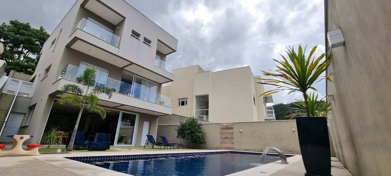 Casa à venda com 3 quartos, 340m² - Foto 14