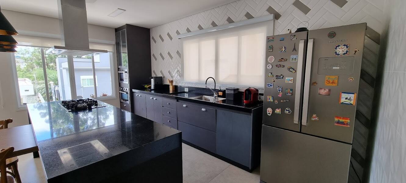 Casa à venda com 3 quartos, 340m² - Foto 19