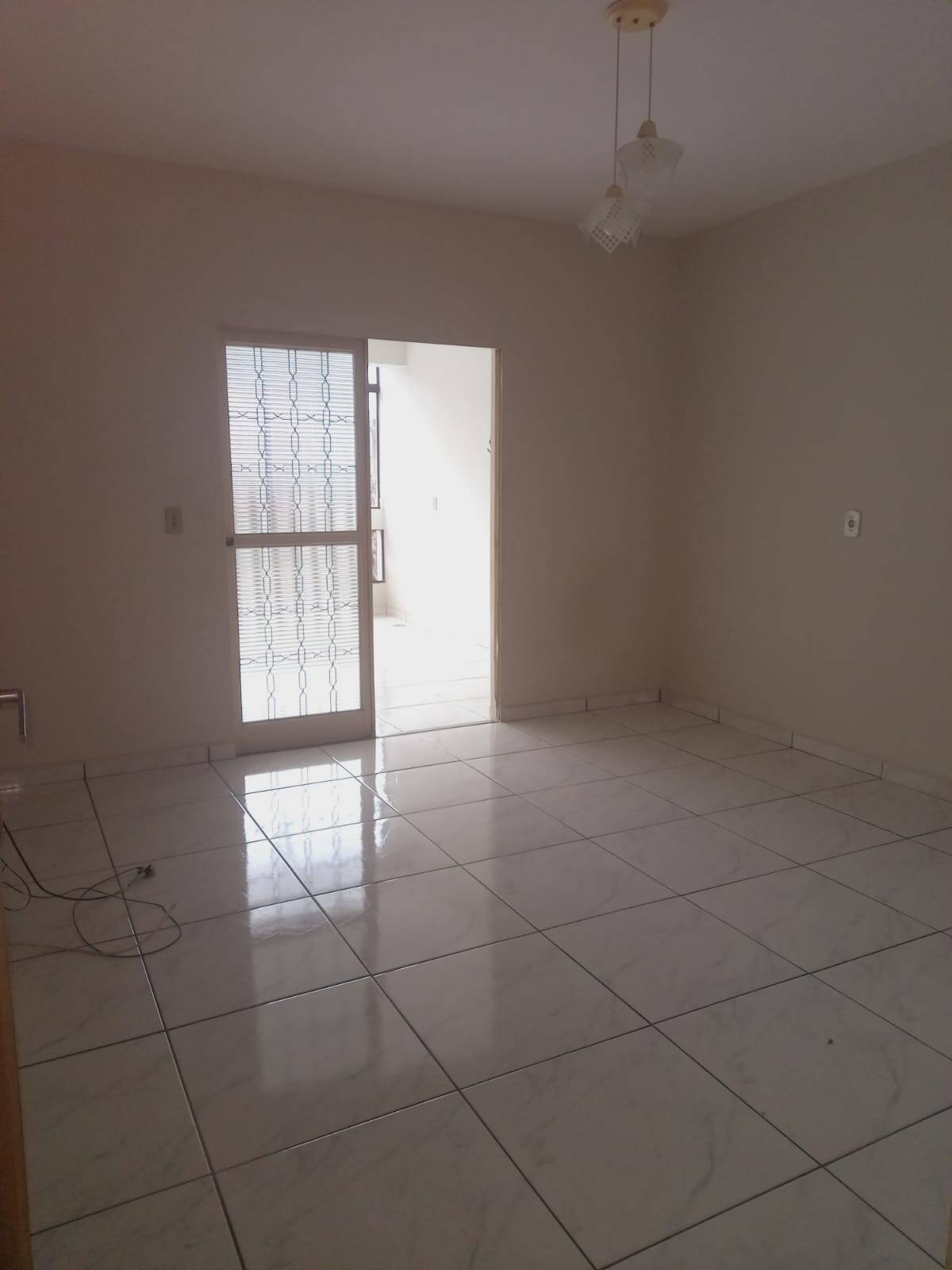 Casa à venda com 3 quartos, 180m² - Foto 6