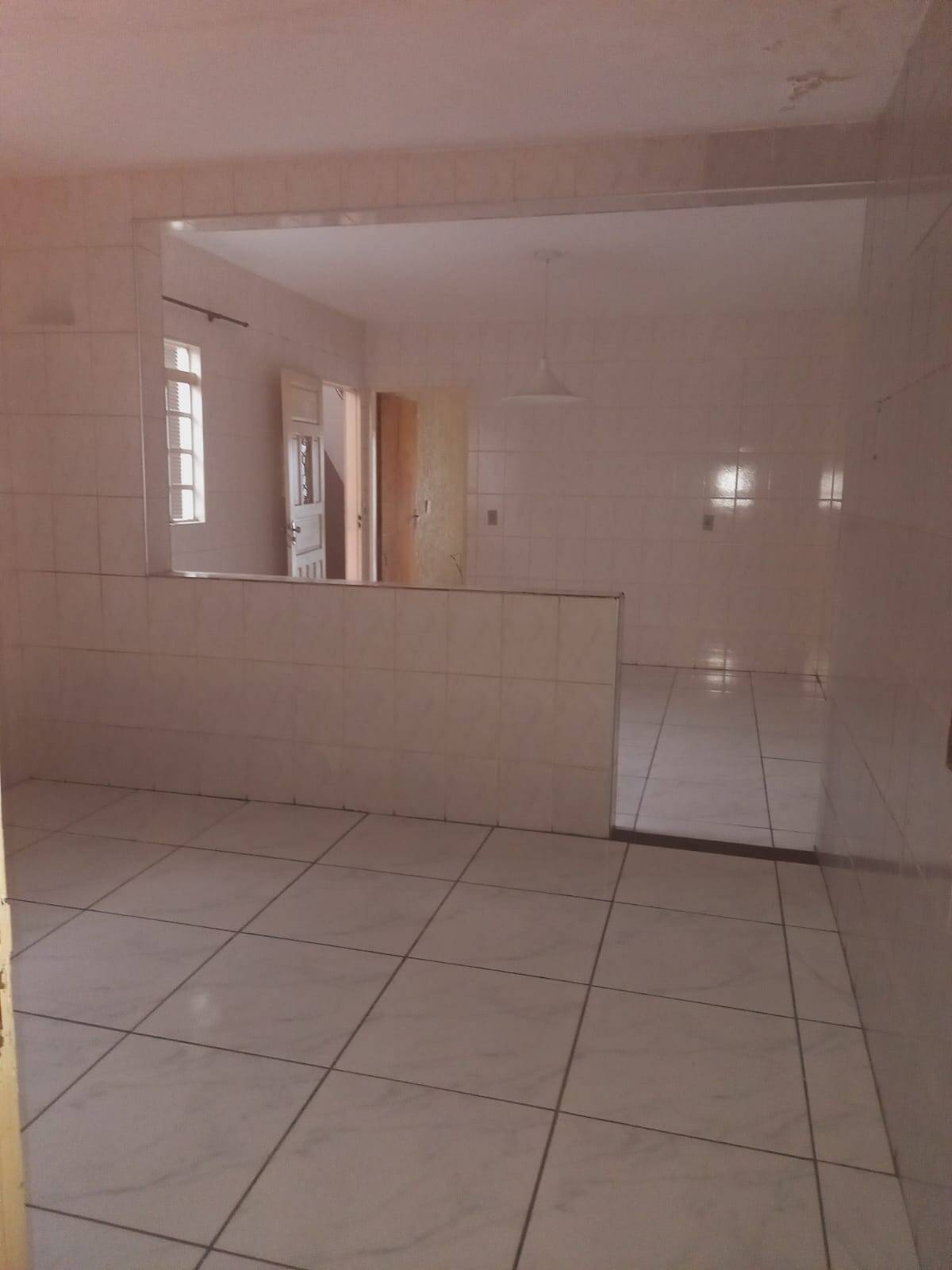 Casa à venda com 3 quartos, 180m² - Foto 4