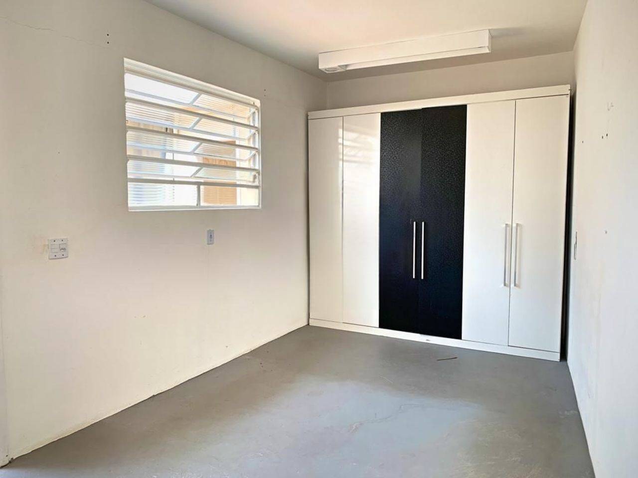 Casa à venda com 2 quartos, 108m² - Foto 4