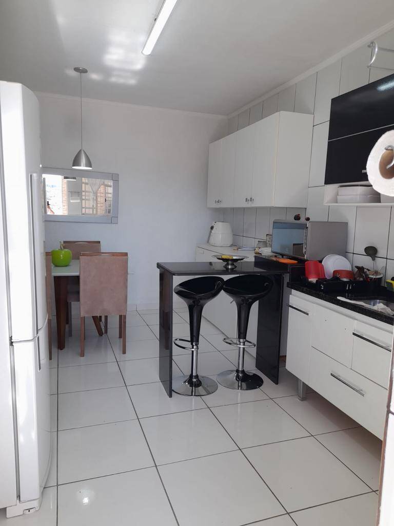 Casa à venda com 2 quartos, 250m² - Foto 8