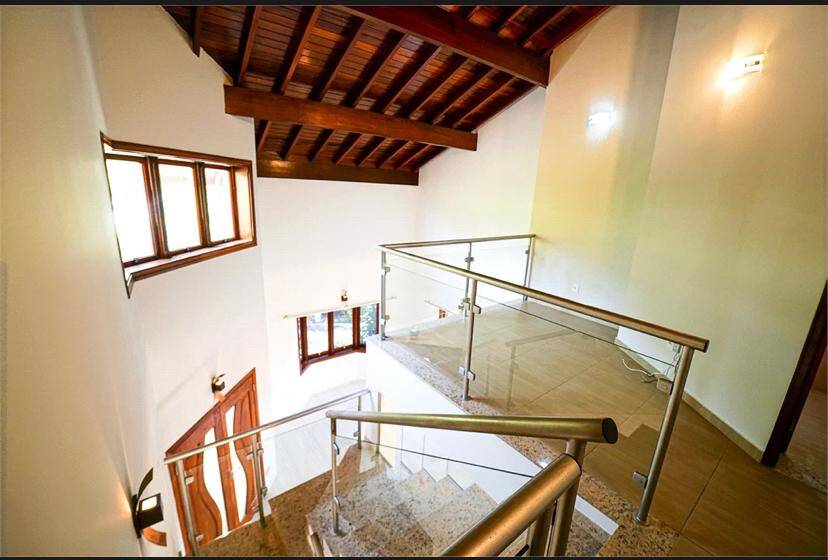 Casa à venda com 4 quartos, 239m² - Foto 10