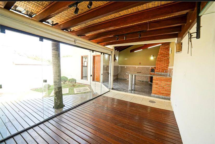 Casa à venda com 4 quartos, 239m² - Foto 26