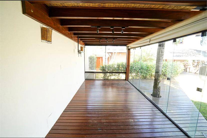 Casa à venda com 4 quartos, 239m² - Foto 27