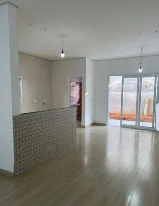 Casa à venda com 3 quartos, 147m² - Foto 8