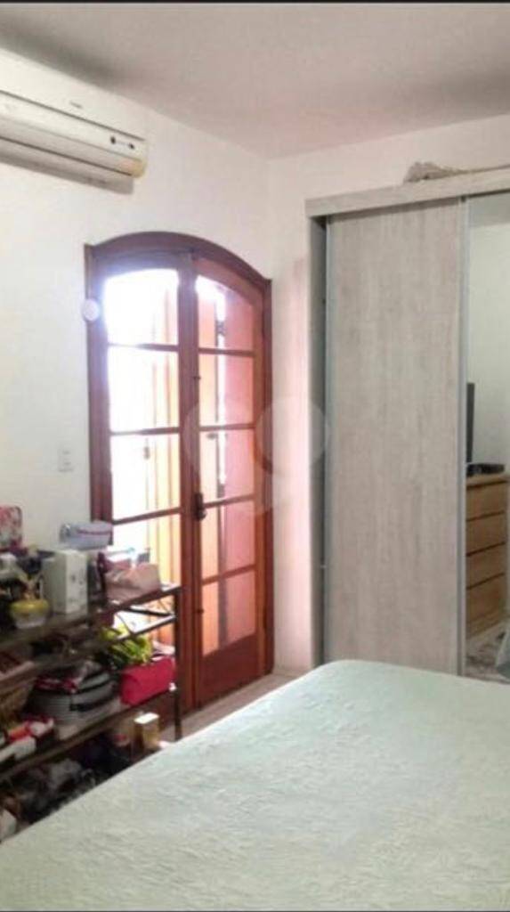 Casa à venda com 3 quartos, 250m² - Foto 12