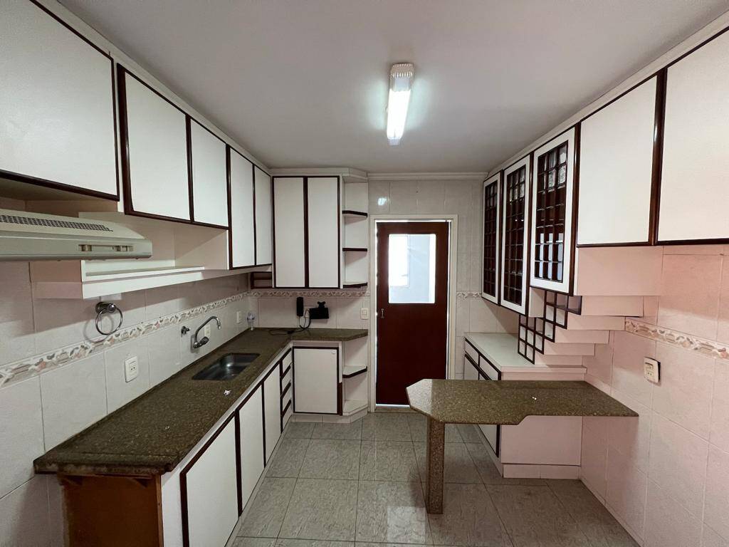 Apartamento à venda com 3 quartos, 82m² - Foto 1