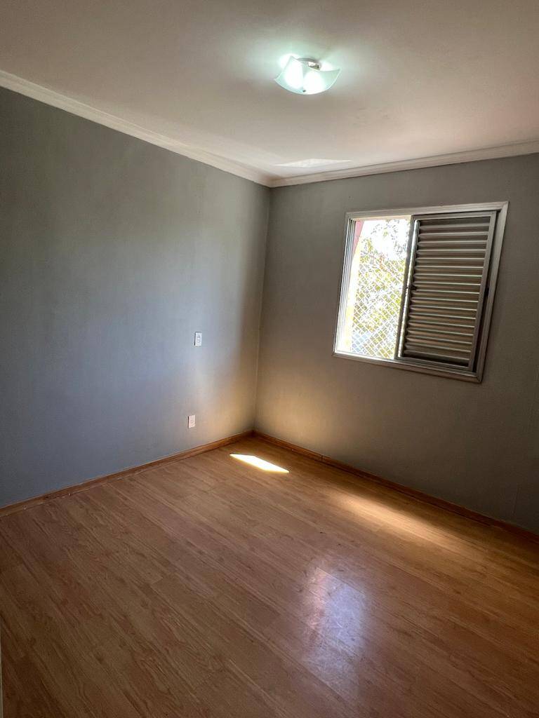 Apartamento à venda com 3 quartos, 82m² - Foto 11