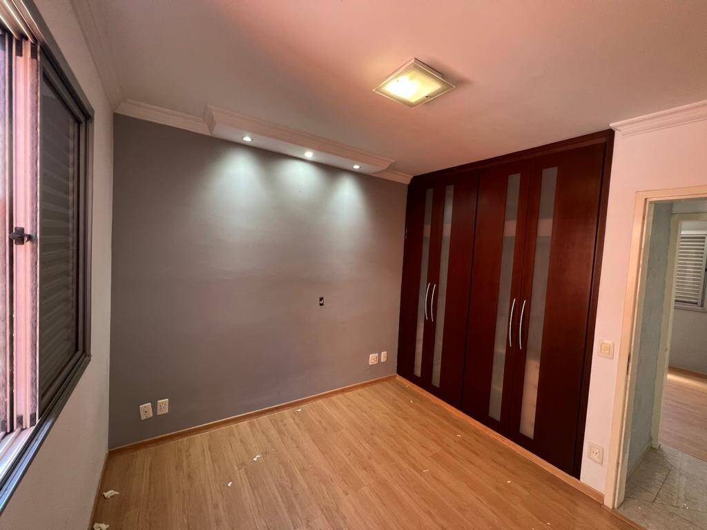 Apartamento à venda com 3 quartos, 82m² - Foto 13