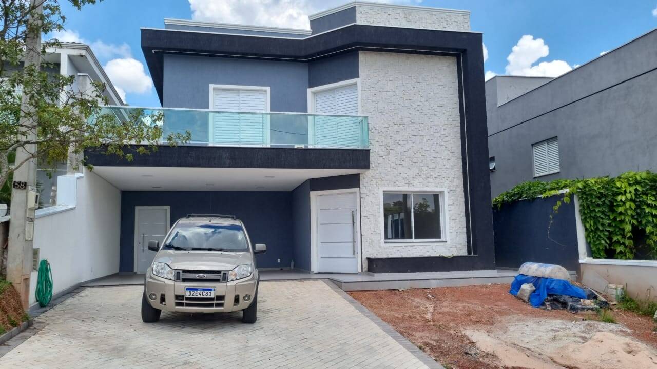 Casa à venda com 3 quartos, 300m² - Foto 1