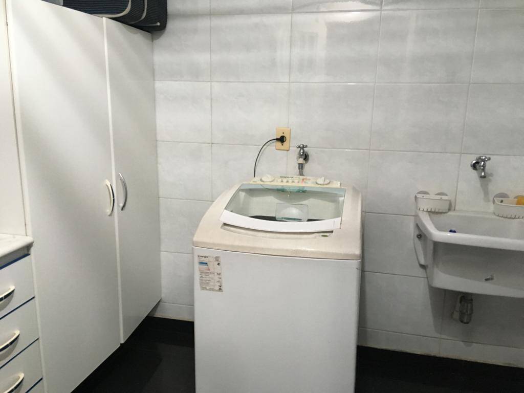 Apartamento para alugar com 3 quartos, 117m² - Foto 7