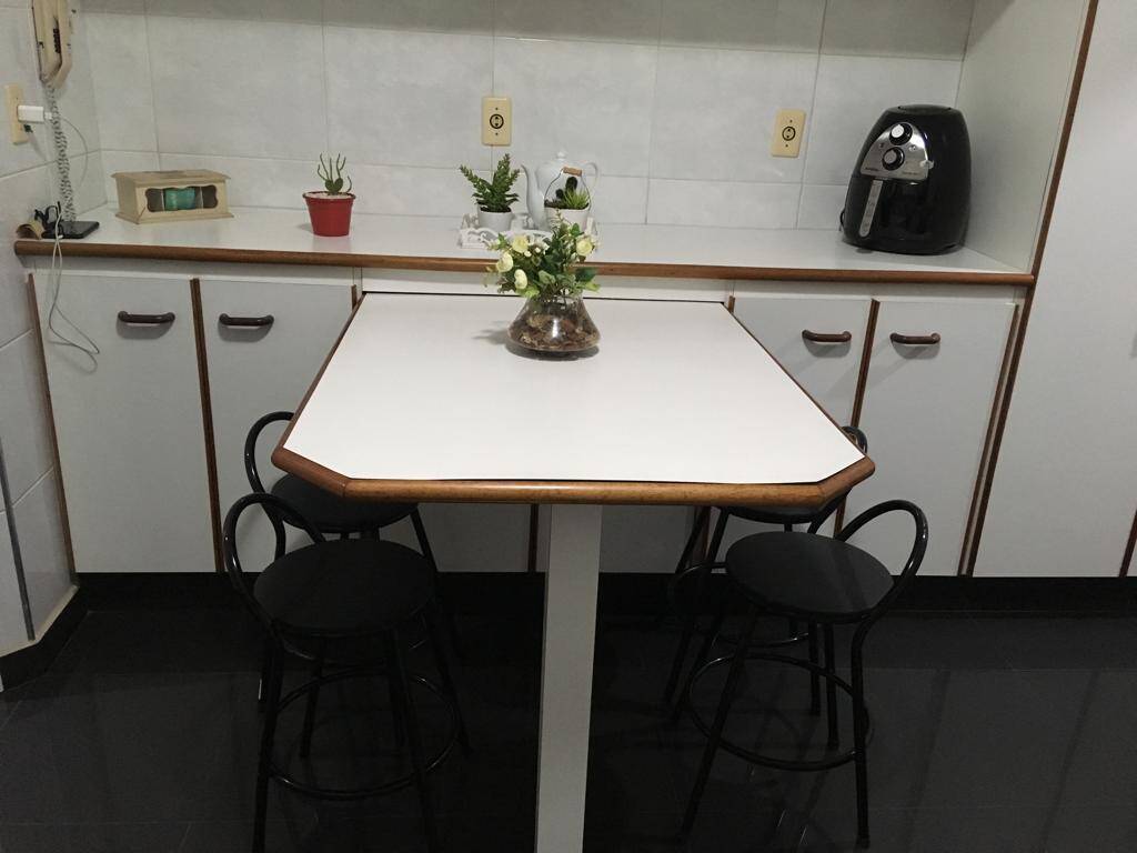 Apartamento para alugar com 3 quartos, 117m² - Foto 6