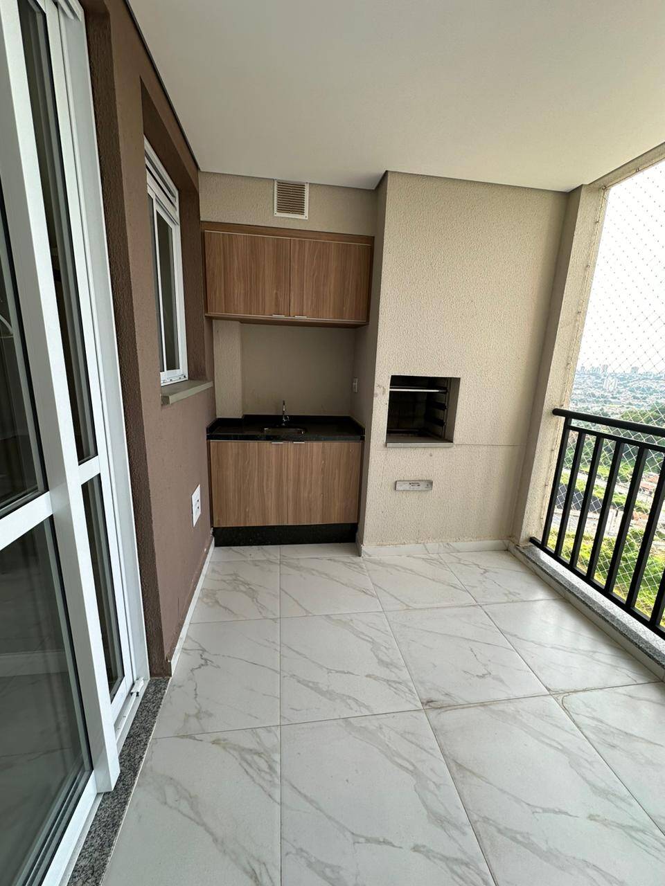 Apartamento à venda com 3 quartos, 92m² - Foto 3