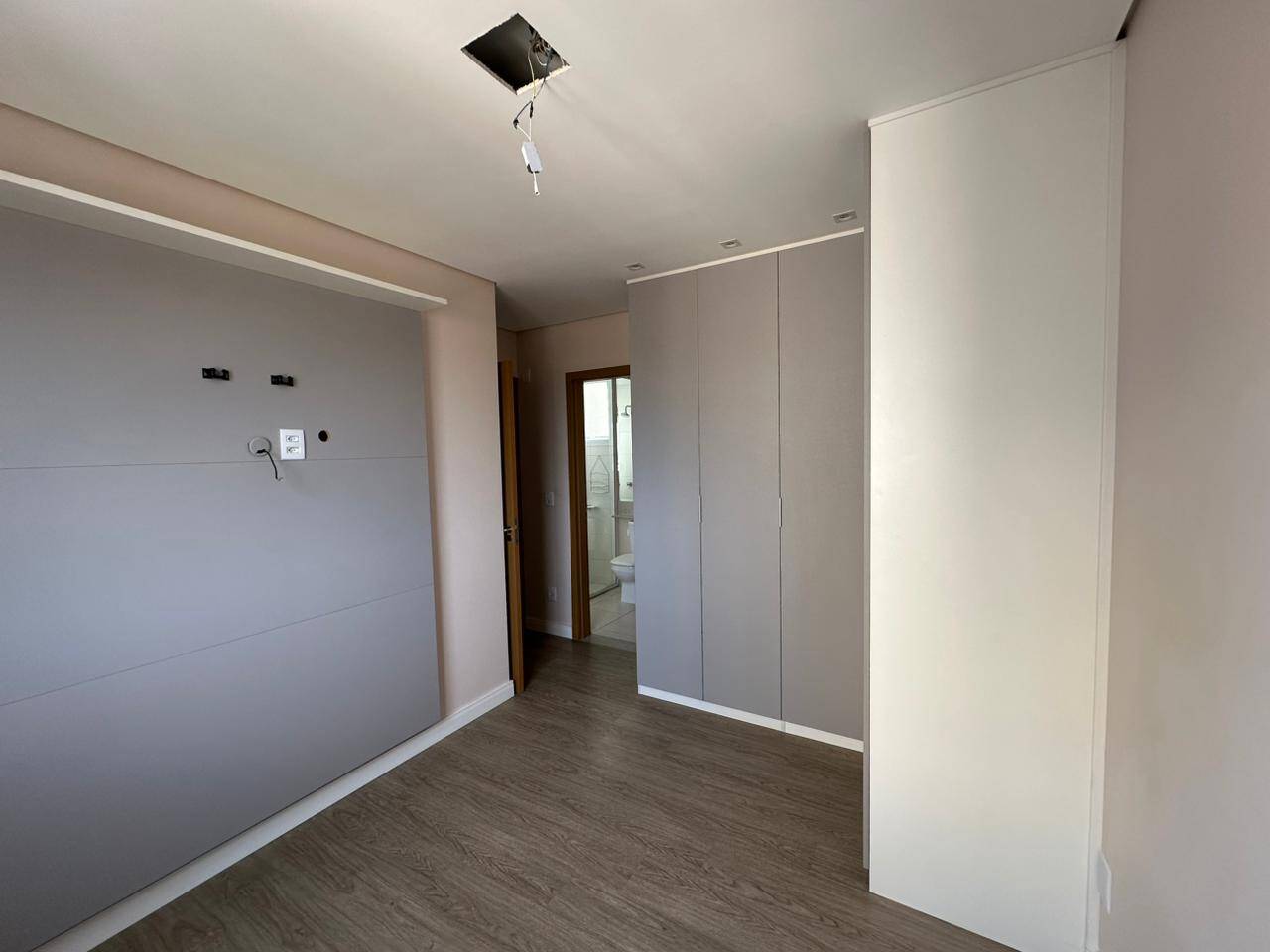 Apartamento à venda com 3 quartos, 92m² - Foto 8