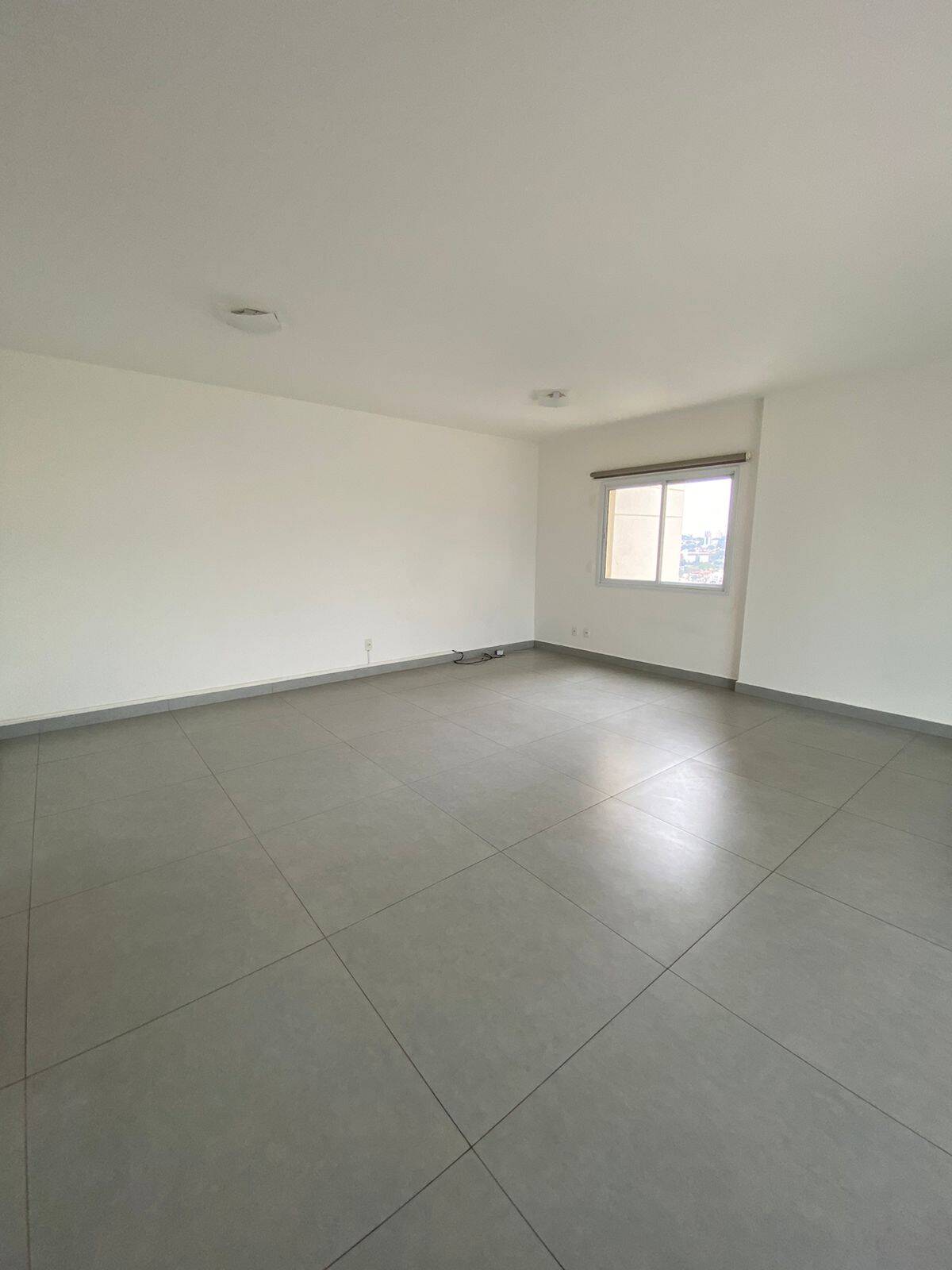 Apartamento para alugar com 3 quartos, 110m² - Foto 4