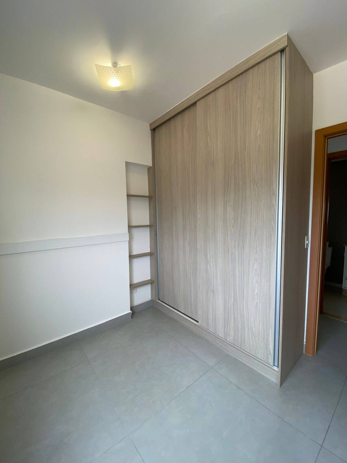 Apartamento para alugar com 3 quartos, 110m² - Foto 11