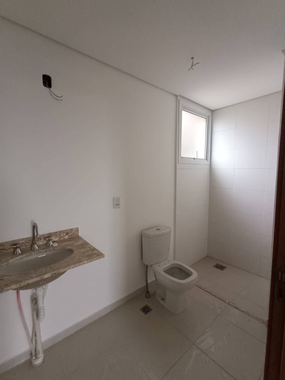 Apartamento à venda com 3 quartos, 94m² - Foto 2