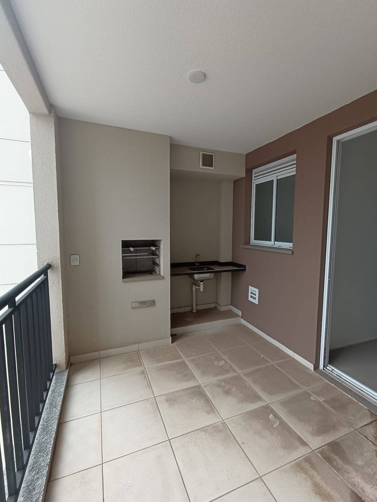 Apartamento à venda com 3 quartos, 94m² - Foto 1