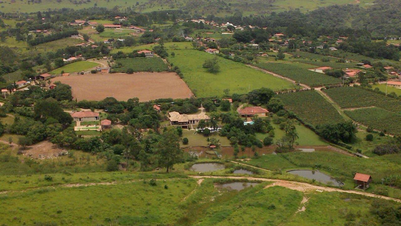 Fazenda à venda com 3 quartos, 426m² - Foto 6