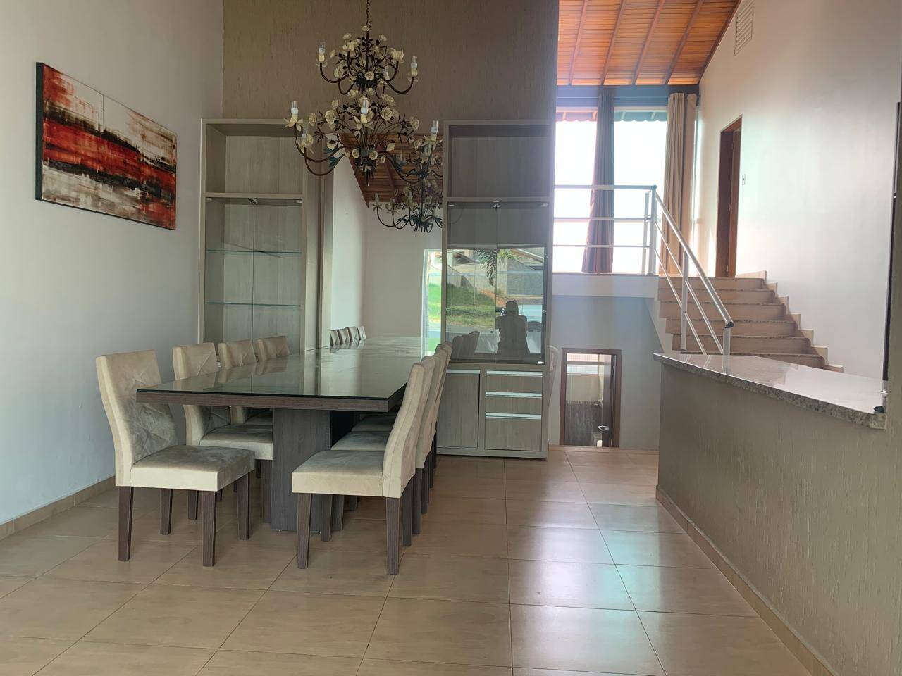 Casa à venda e aluguel com 3 quartos, 300m² - Foto 3