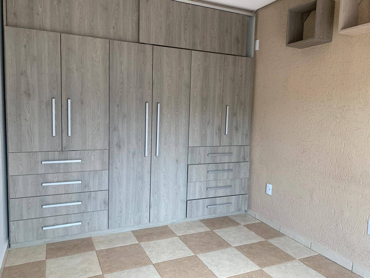 Casa à venda e aluguel com 3 quartos, 300m² - Foto 14