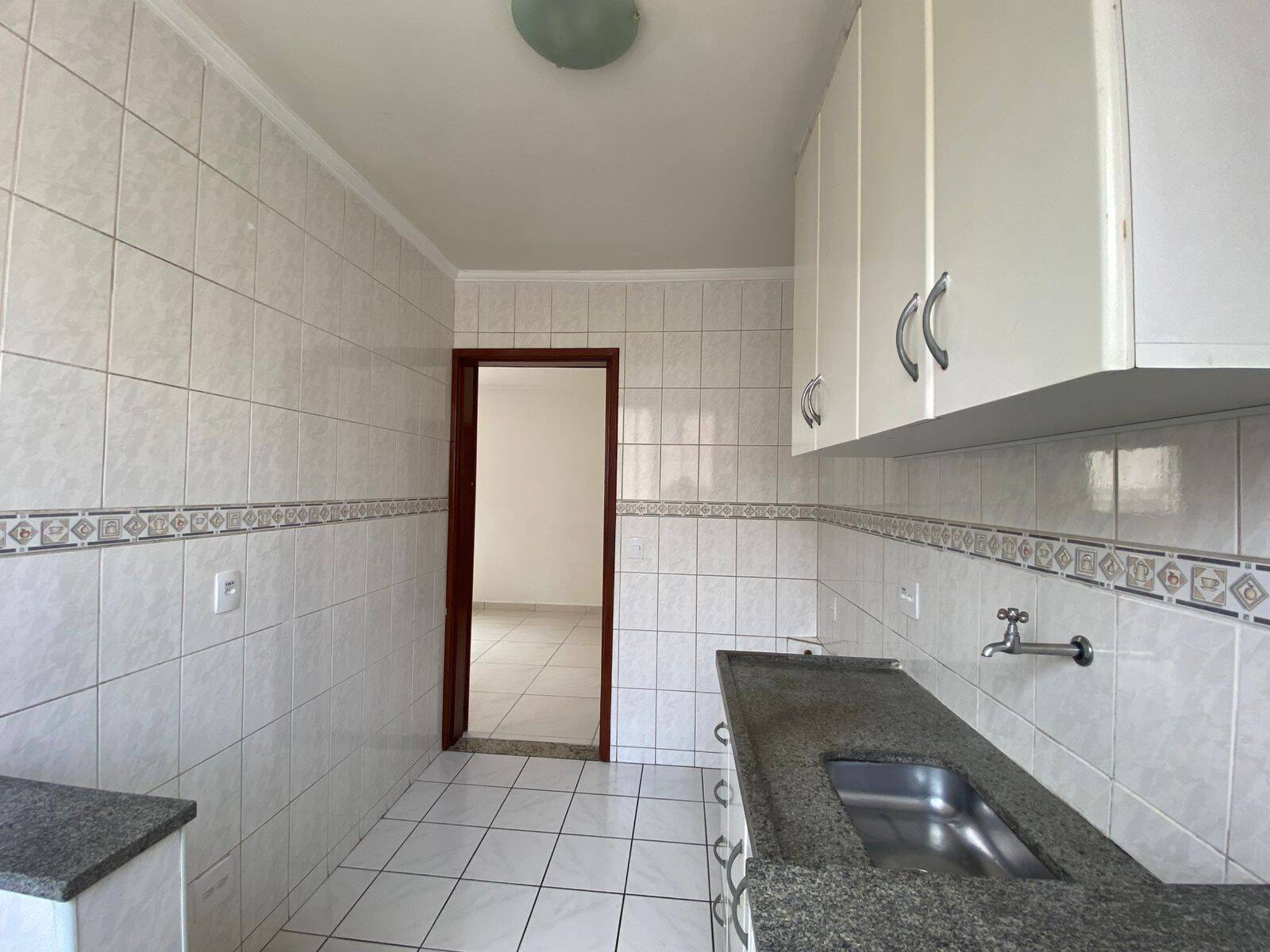 Apartamento para alugar com 3 quartos, 67m² - Foto 4